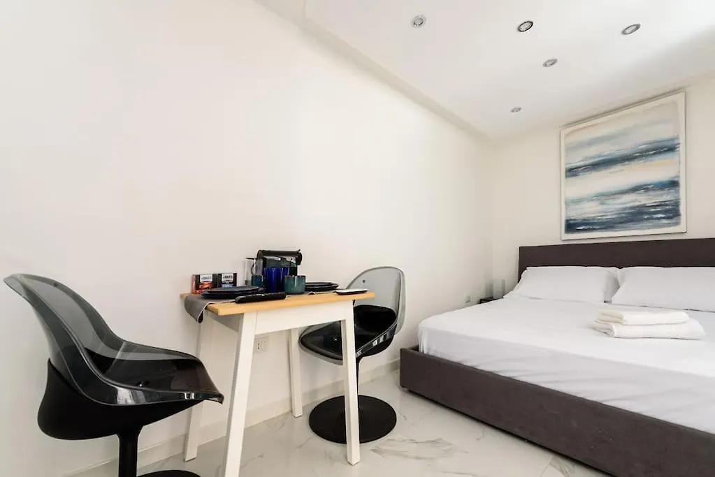 Apartment Giordano Suite Quartieri Naples