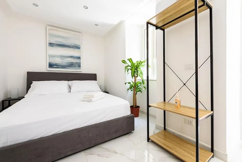 Giordano Suite Quartieri Naples location