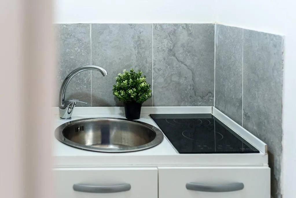 Giordano Suite Quartieri Naples 0*,